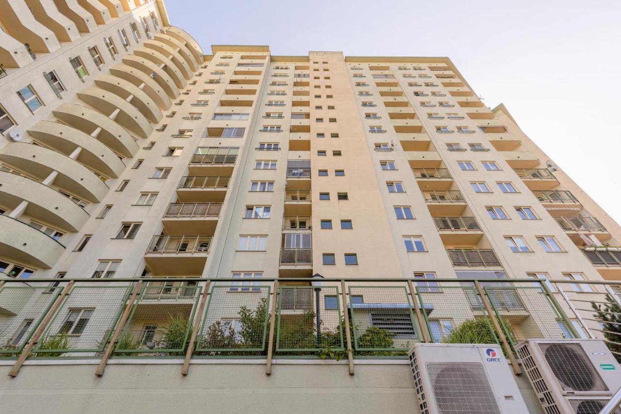 Metro Wilanowska Apartment With Parking By Noclegi Renters Warschau Exterior foto